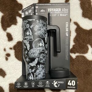 *NEW*LIMITED EDITION*BLACK HYDRAPEAK INSULATED HALLOWEEN SKULL TUMBLER